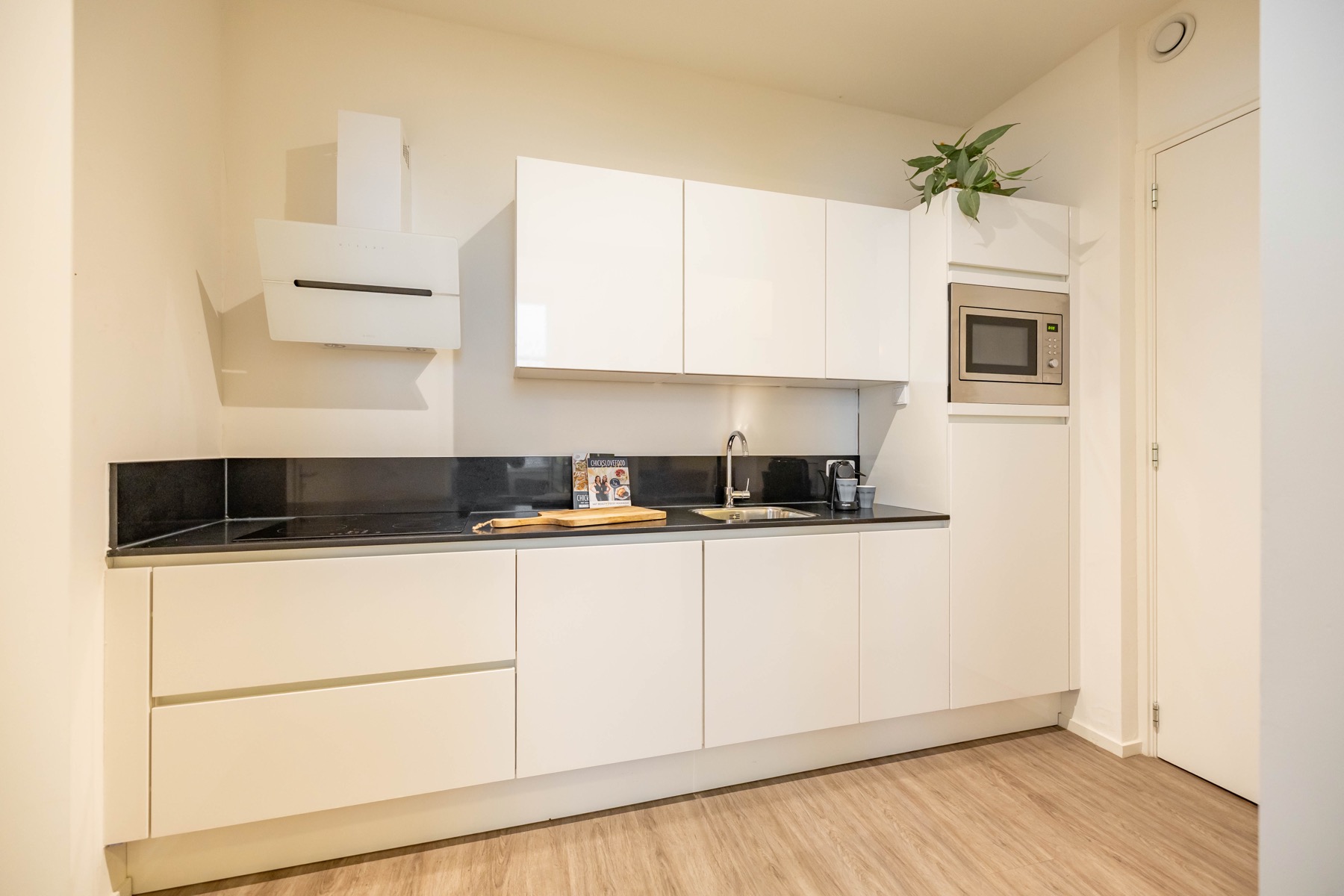Gemeubileerd interieur van Nieuwe Boteringestraat 21-B in Groningen 5