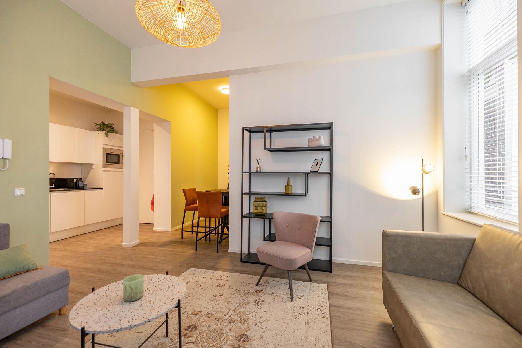 Gemeubileerd interieur van Nieuwe Boteringestraat 21-B in Groningen 7