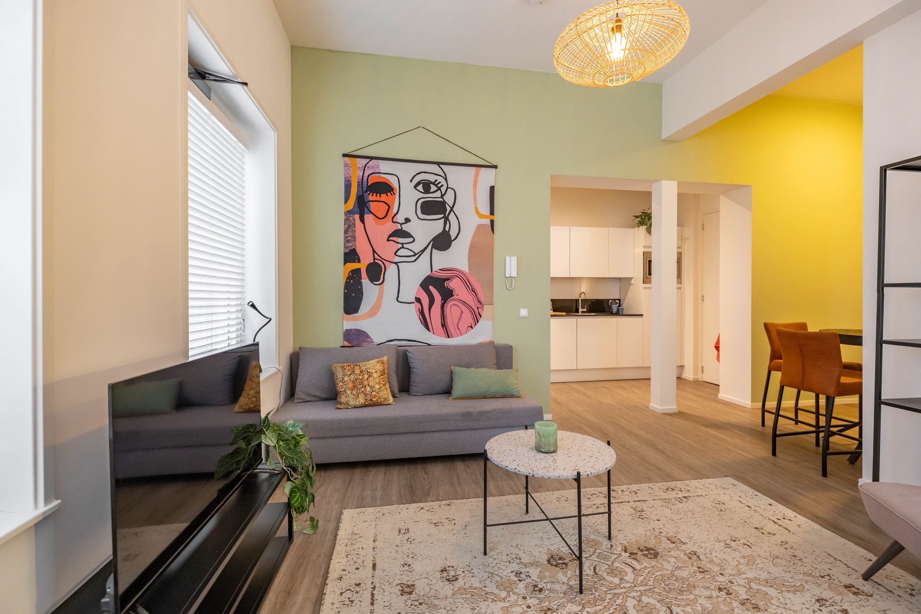 Gemeubileerd interieur van Nieuwe Boteringestraat 21-B in Groningen 9