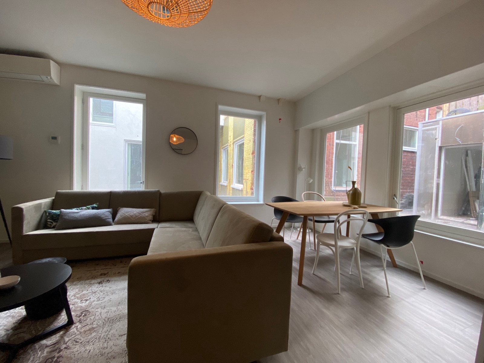 Gemeubileerd interieur van Nieuwe Boteringestraat 23-B in Groningen 13