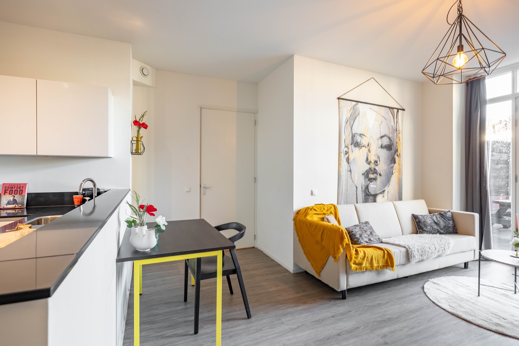 Furnished interior of Nieuwe Boteringestraat 23-C in Groningen 7
