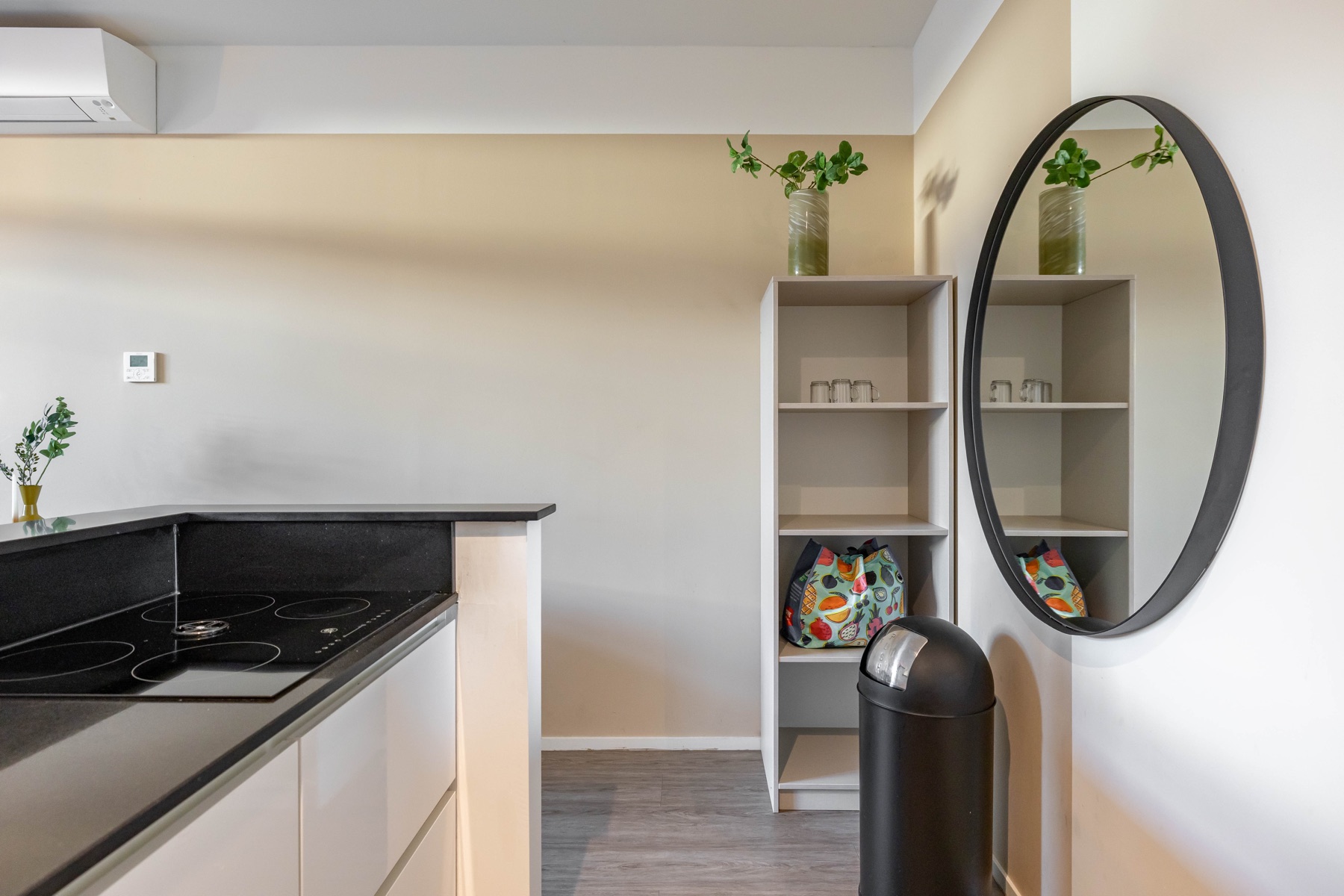 Furnished interior of Nieuwe Boteringestraat 23-C in Groningen 10