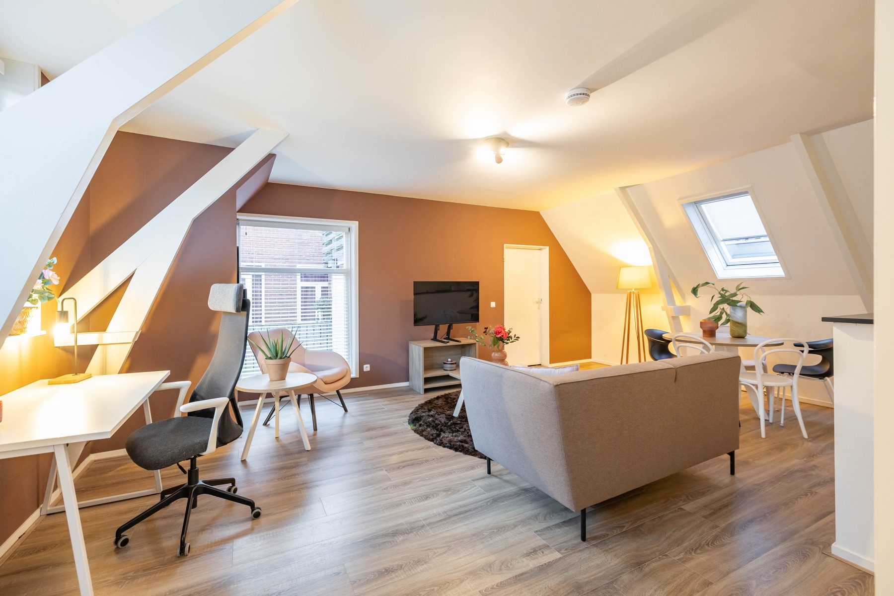 Gemeubileerd interieur van Nieuwe Boteringestraat 23-F in Groningen 6