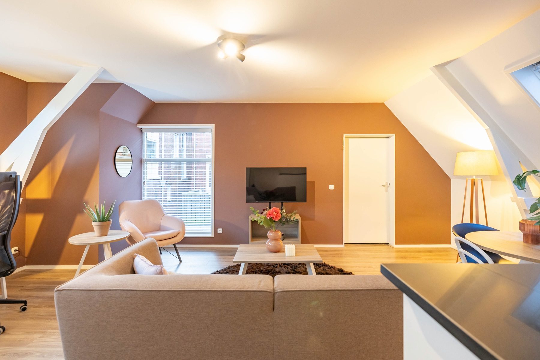Gemeubileerd interieur van Nieuwe Boteringestraat 23-F in Groningen 7