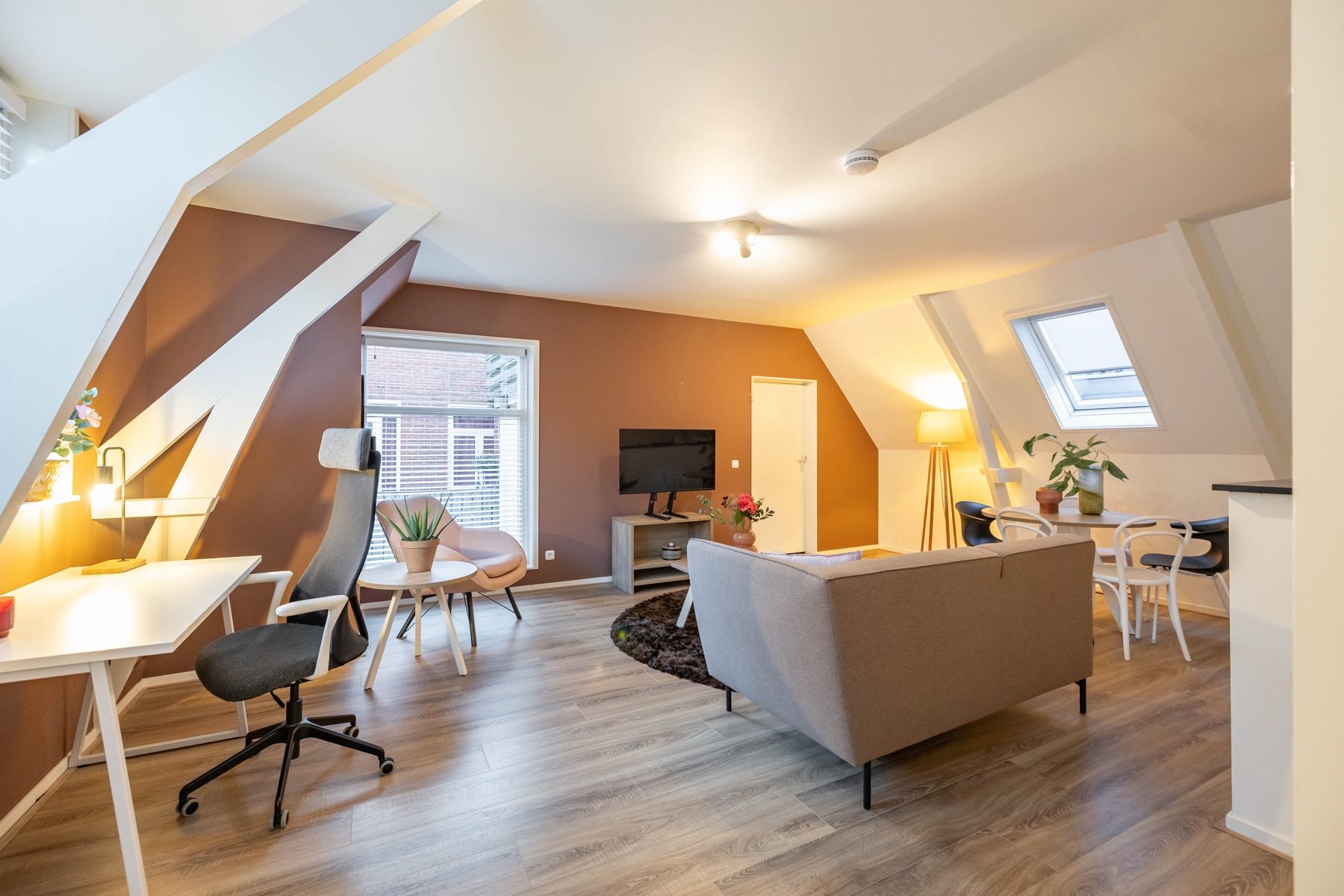 Gemeubileerd interieur van Nieuwe Boteringestraat 23-F in Groningen 11